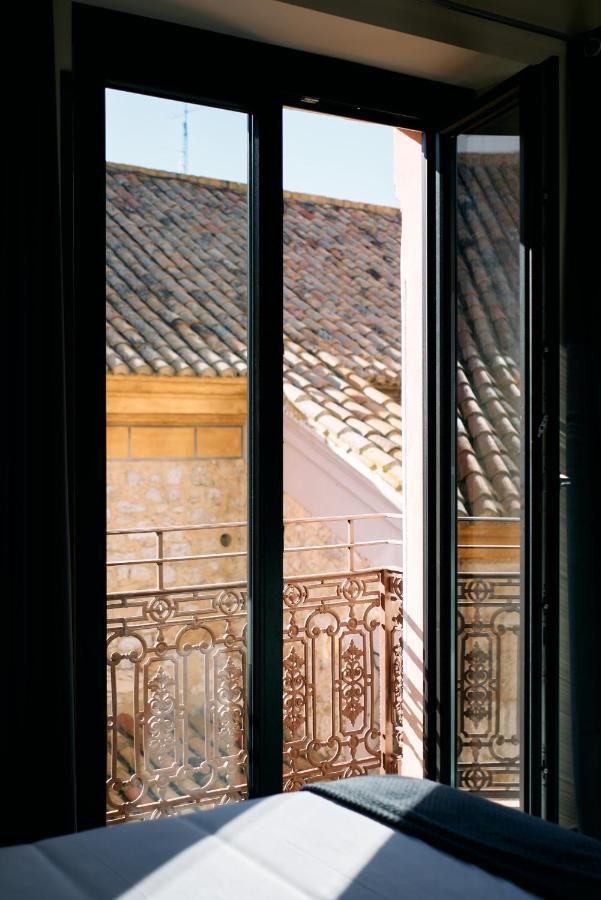 Apartamentos One Teruel Exterior photo